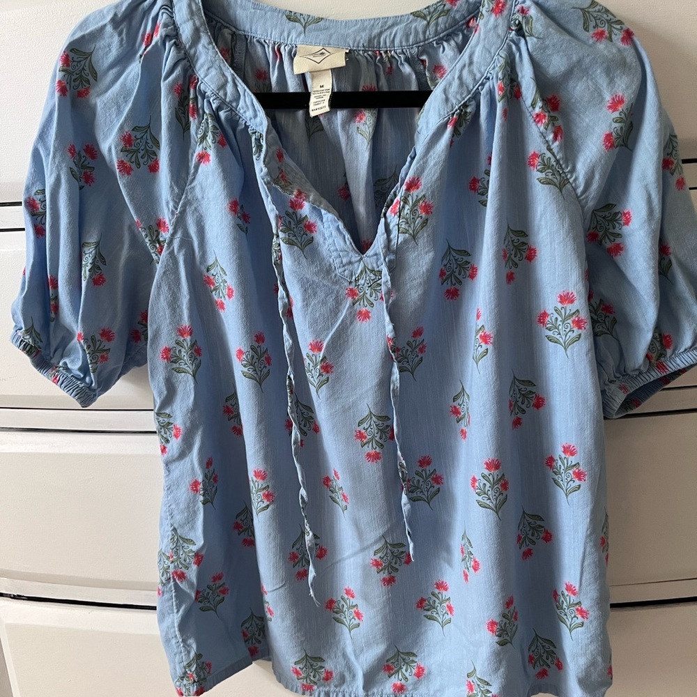 St. John's Bay Blue Puff Sleeve Smocked Blouse